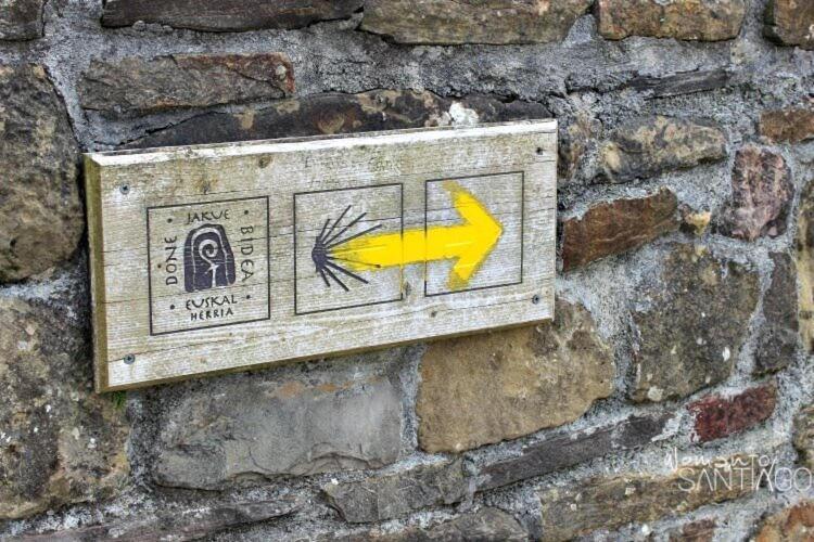 דבה Agroturismo Erlete Goikoa -Estamos En El Camino De Santiago -We Are On The Camino De Santiago מראה חיצוני תמונה